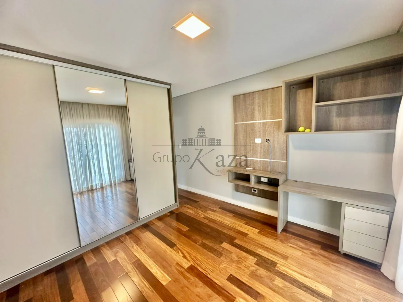 Foto 15 de Casa Condomínio em Jardim do Golfe, São José dos Campos - imagem 15