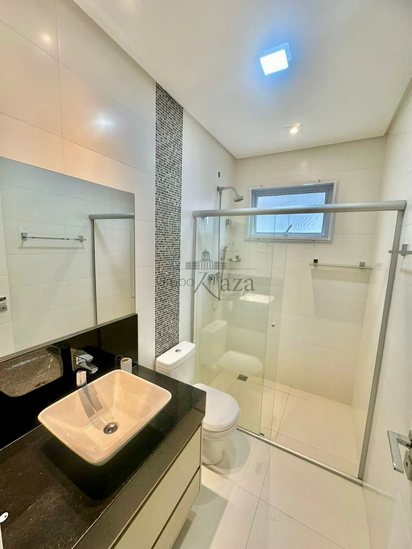 Foto 27 de Casa Condomínio em Jardim do Golfe, São José dos Campos - imagem 27