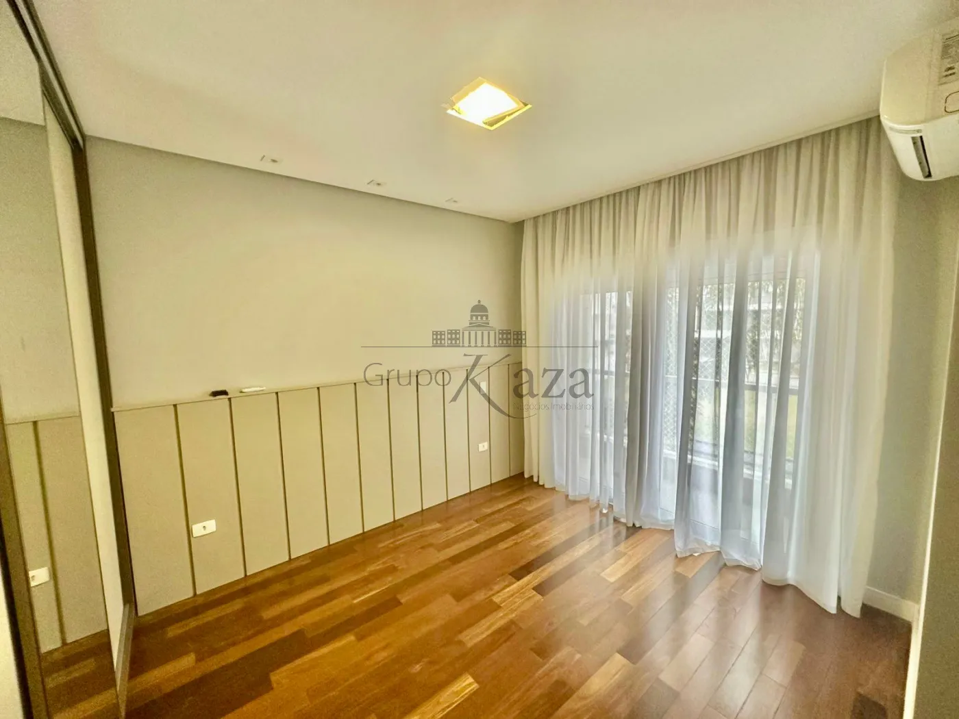 Foto 33 de Casa Condomínio em Jardim do Golfe, São José dos Campos - imagem 33