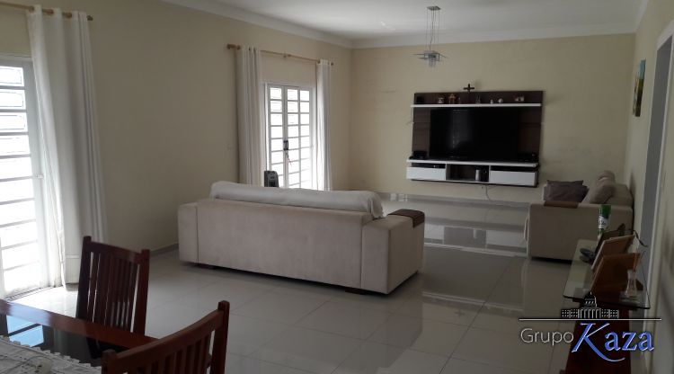 Foto 3 de Casa Comercial  Residencial em Jardim Satélite, São José dos Campos - imagem 3