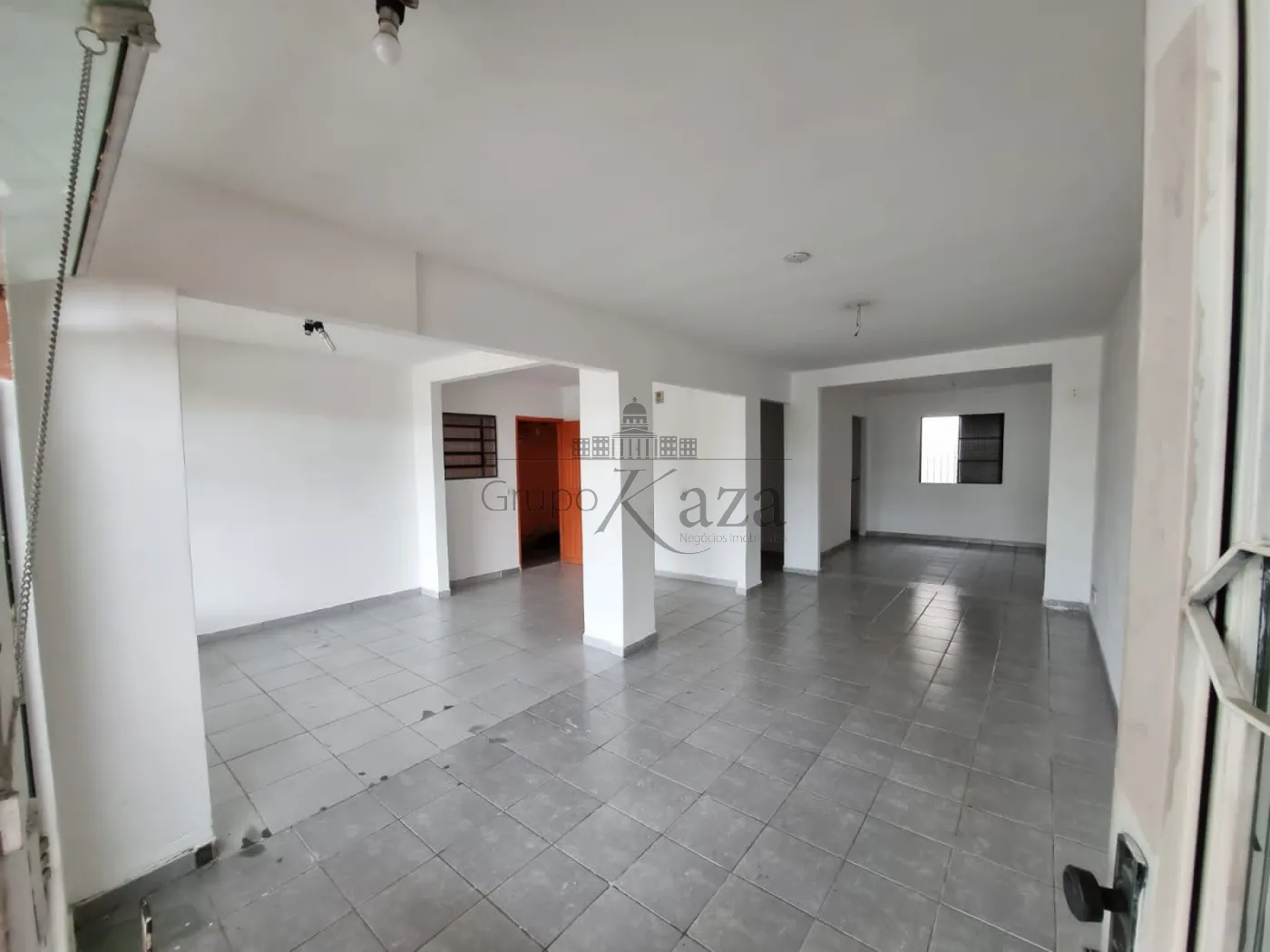 Foto 1 de Comercial Ponto Comercial em Parque Industrial, São José dos Campos - imagem 1