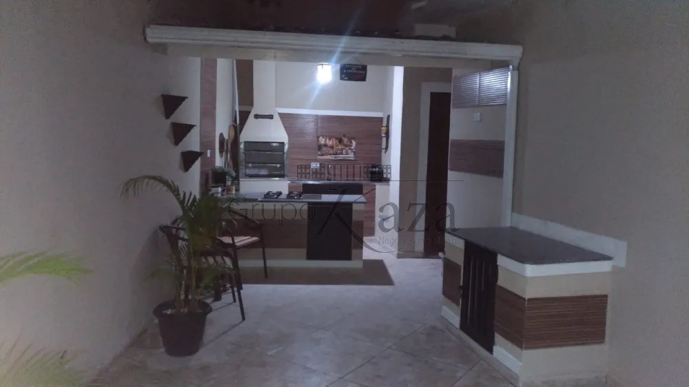 Foto 17 de Casa Térrea em Parque Santo Antônio, Jacareí - imagem 17