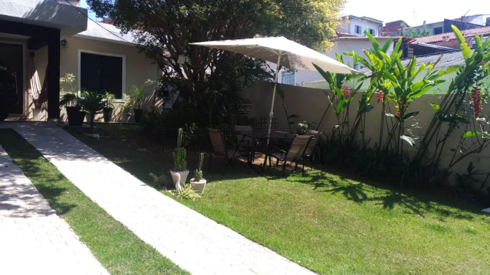 Foto 23 de Casa Térrea em Parque Santo Antônio, Jacareí - imagem 23