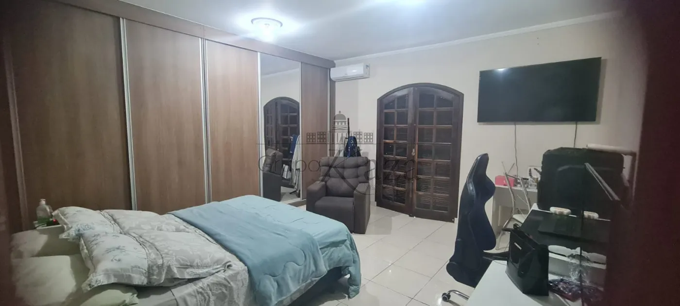 Foto 13 de Casa Sobrado em Parque dos Ipês, São José dos Campos - imagem 13