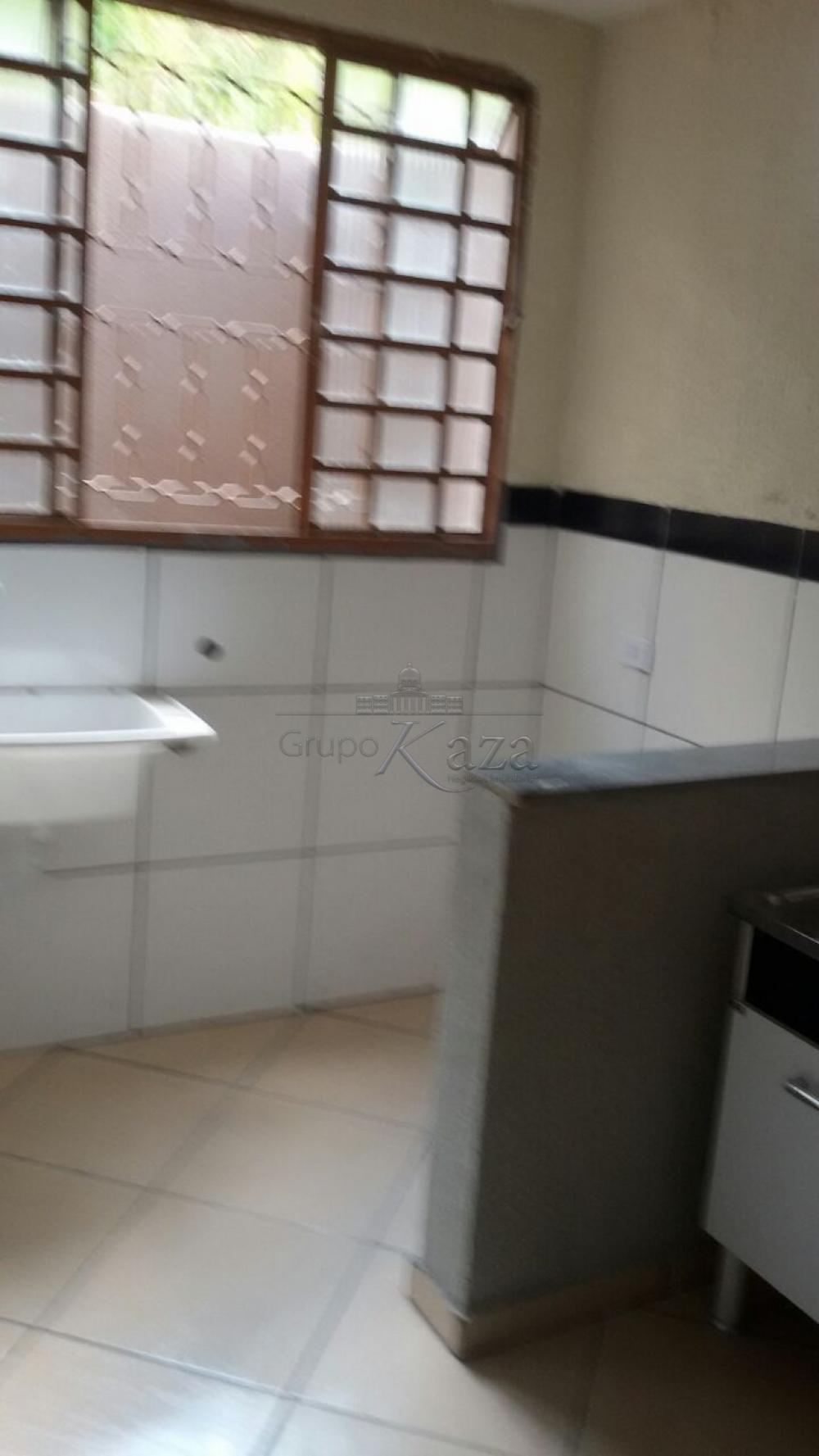 APARTAMENTO APARTAMENTO