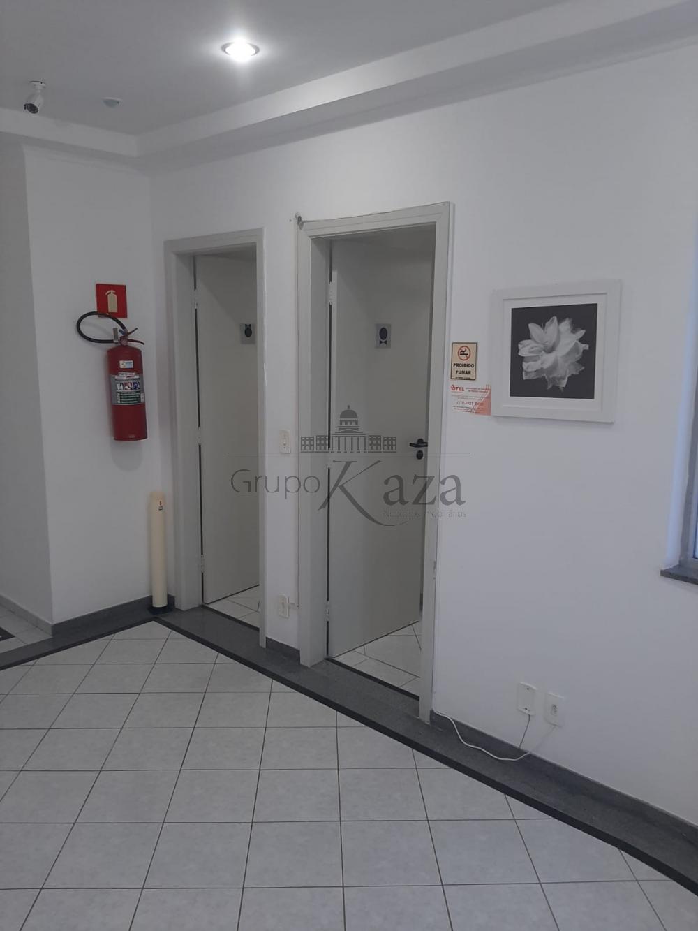 Foto 11 de Comercial Sala Condomínio em Vila Adyana, São José dos Campos - imagem 11
