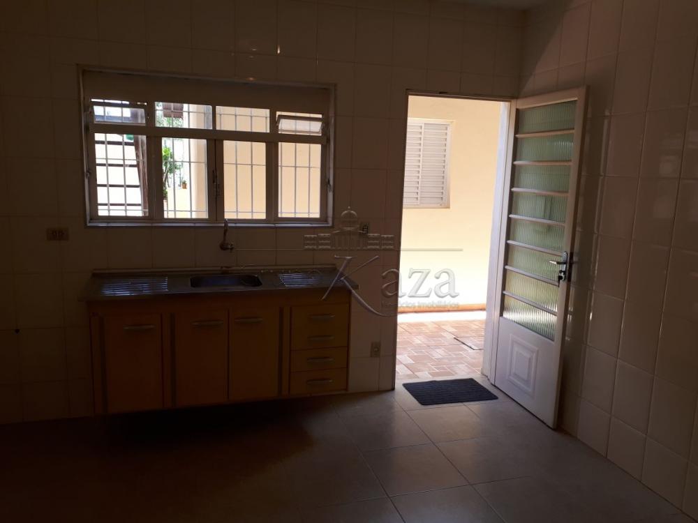Foto 13 de Casa Padrão em Jardim Portugal, São José dos Campos - imagem 13