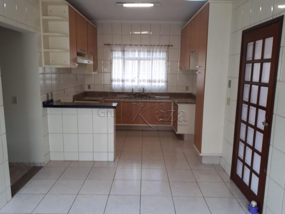 Foto 3 de Casa Padrão em Jardim Portugal, São José dos Campos - imagem 3