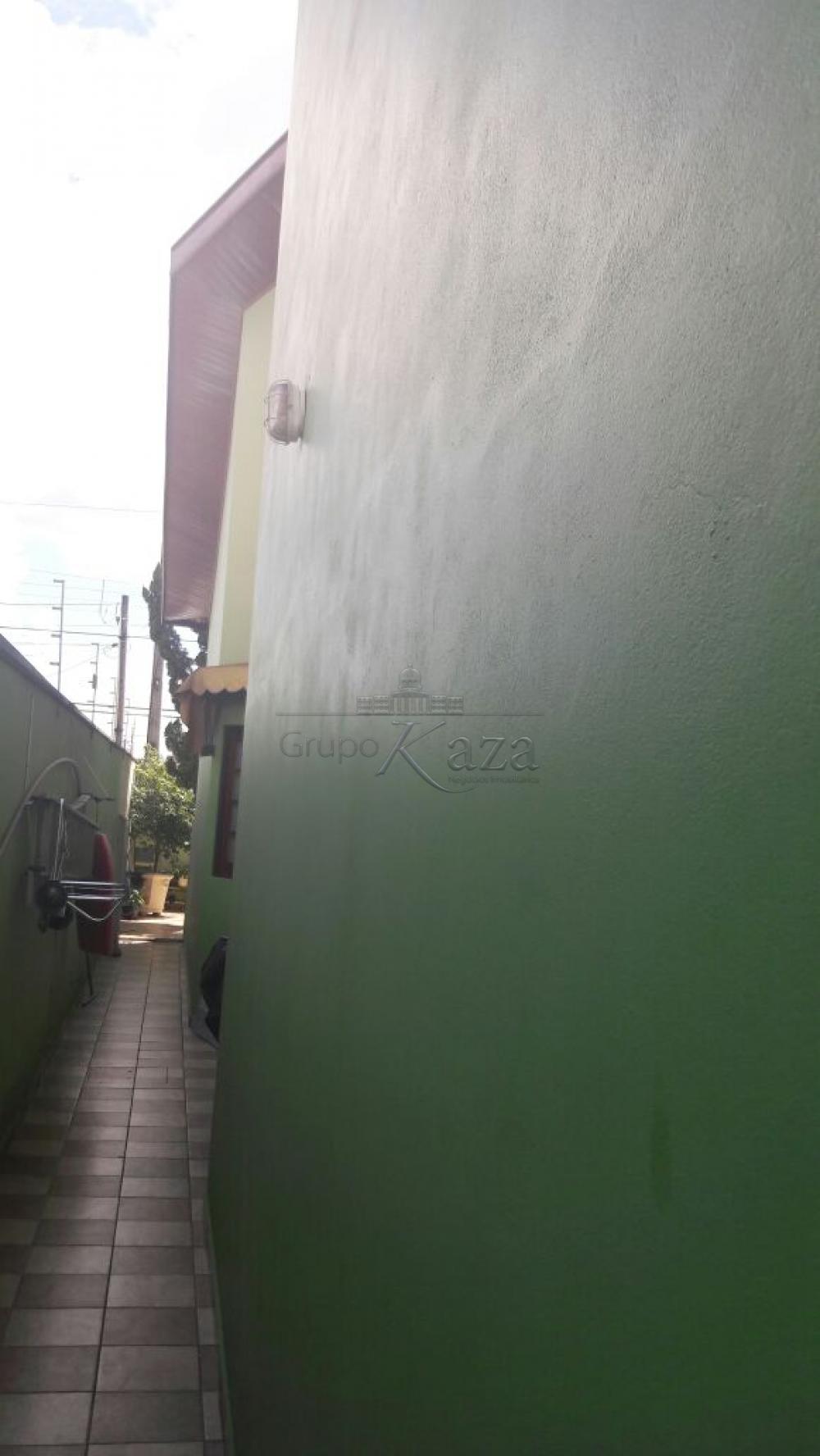 Foto 12 de Casa Padrão em Jardim Altos de Santana, São José dos Campos - imagem 12