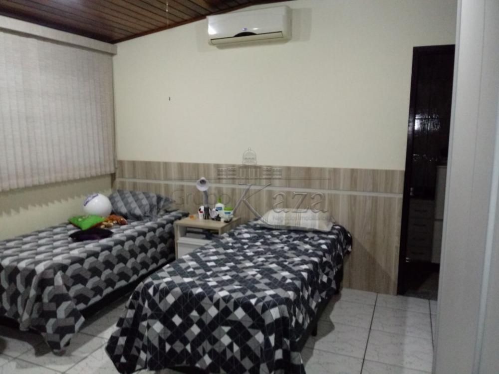 Foto 17 de Casa Sobrado em Bosque dos Ipês, São José dos Campos - imagem 17
