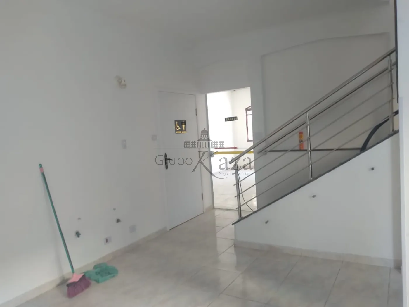 Foto 1 de Casa Padrão em Jardim Apolo I, São José dos Campos - imagem 1