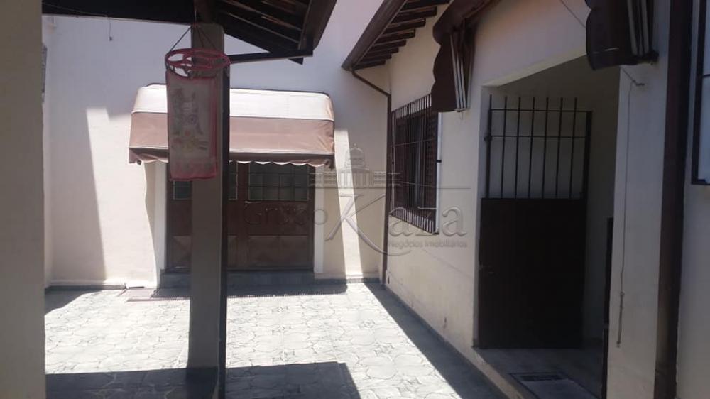 Foto 16 de Casa Térrea em Parque Santo Antônio, Jacareí - imagem 16