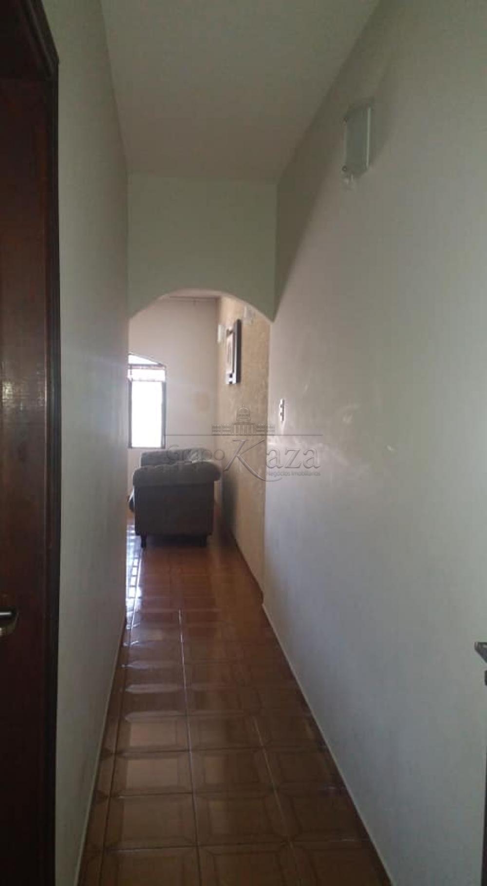 Foto 9 de Casa Térrea em Parque Santo Antônio, Jacareí - imagem 9