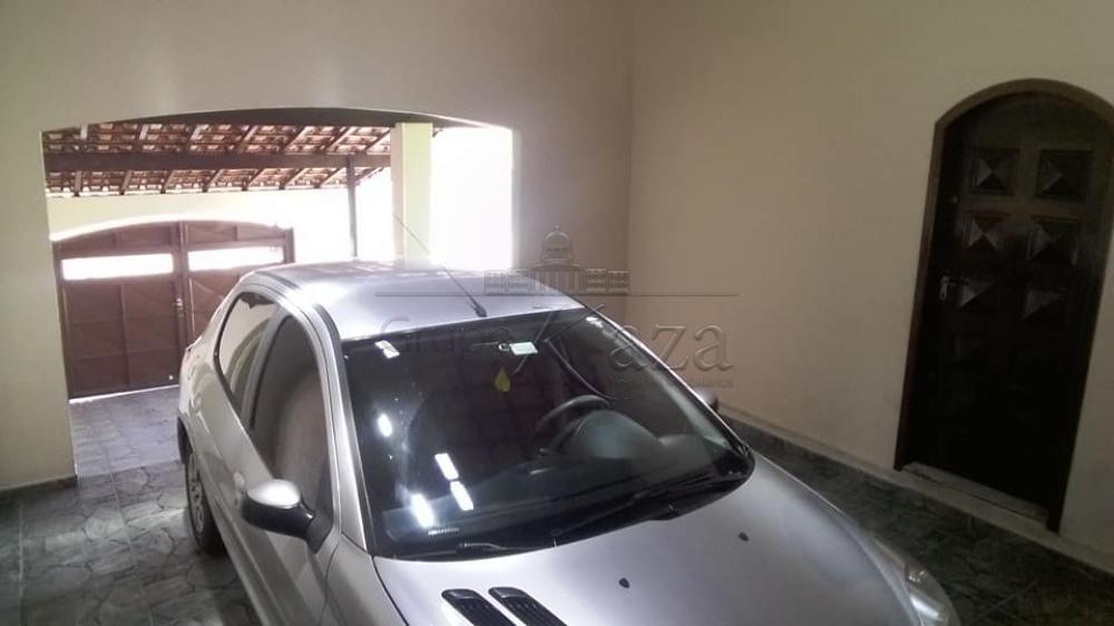 Foto 28 de Casa Térrea em Parque Santo Antônio, Jacareí - imagem 28