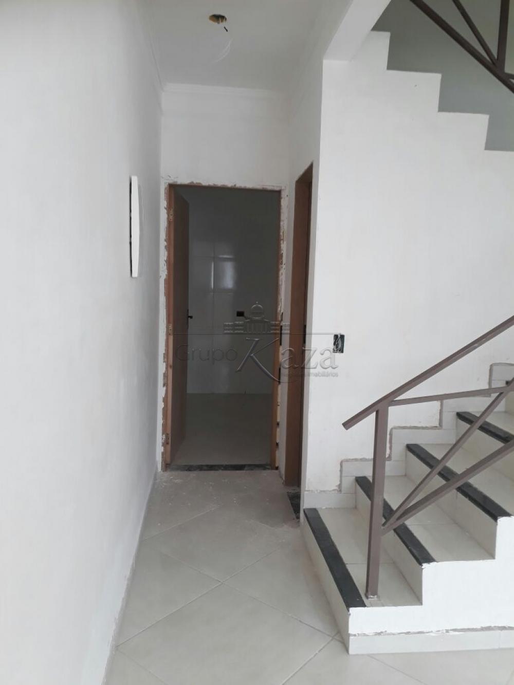 Foto 3 de Casa Padrão em Parque Interlagos, São José dos Campos - imagem 3