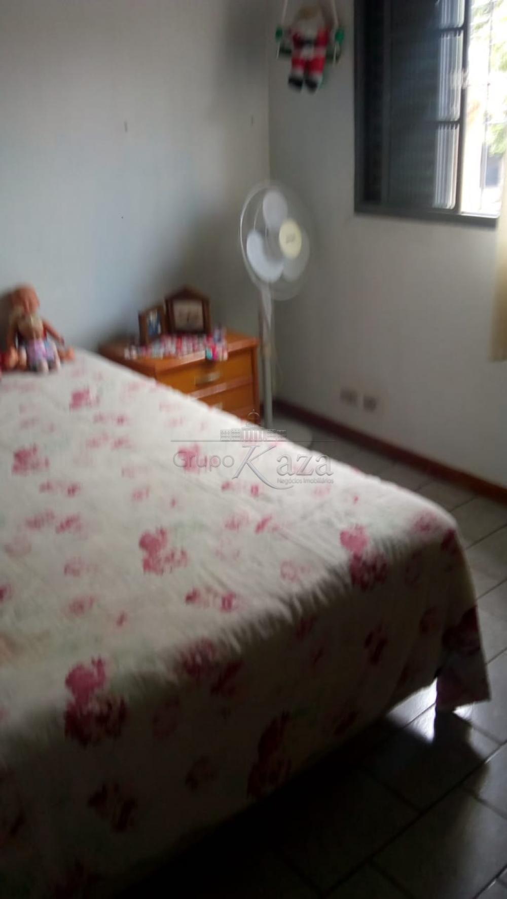 Foto 7 de Casa Padrão em Parque Novo Horizonte, São José dos Campos - imagem 7