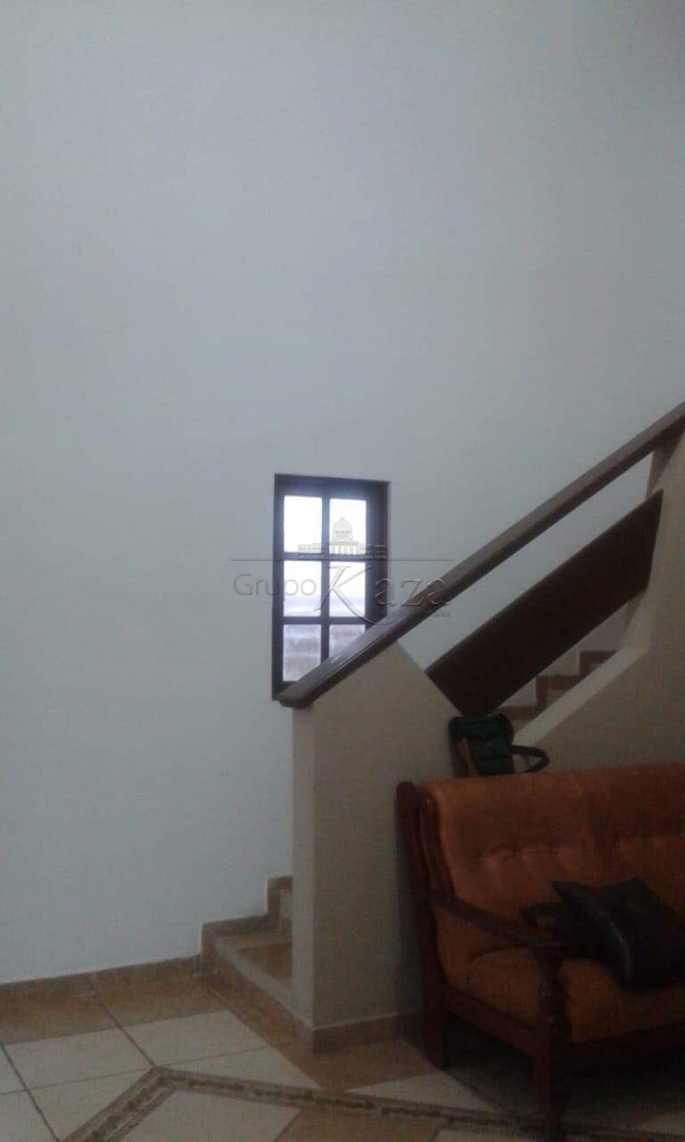 Foto 14 de Casa Sobrado em Jardim da Granja, São José dos Campos - imagem 14