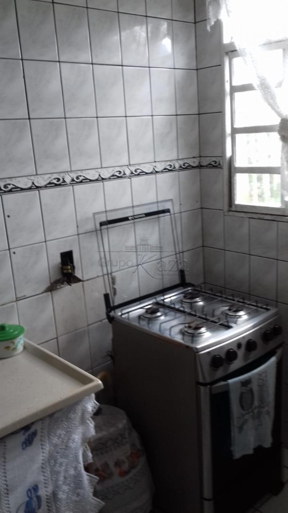 Foto 2 de Casa Padrão em Vila Iracema, São José dos Campos - imagem 2