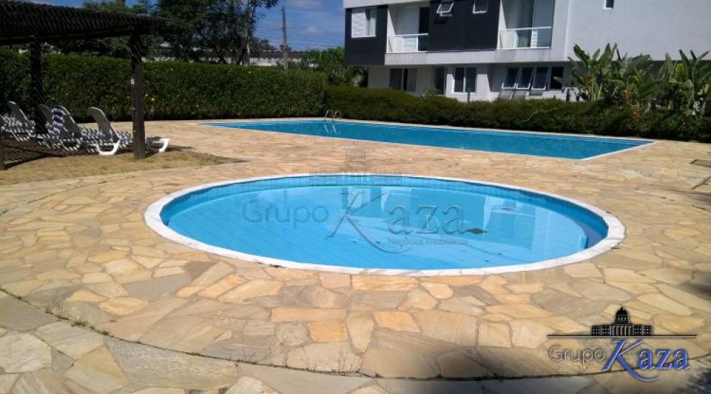 piscina do Condomínio