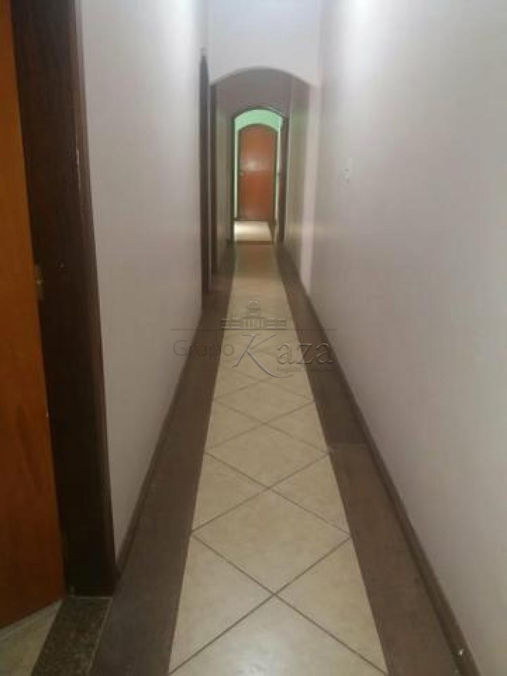 Foto 8 de Casa Sobrado em Jardim Altos de Santana, São José dos Campos - imagem 8