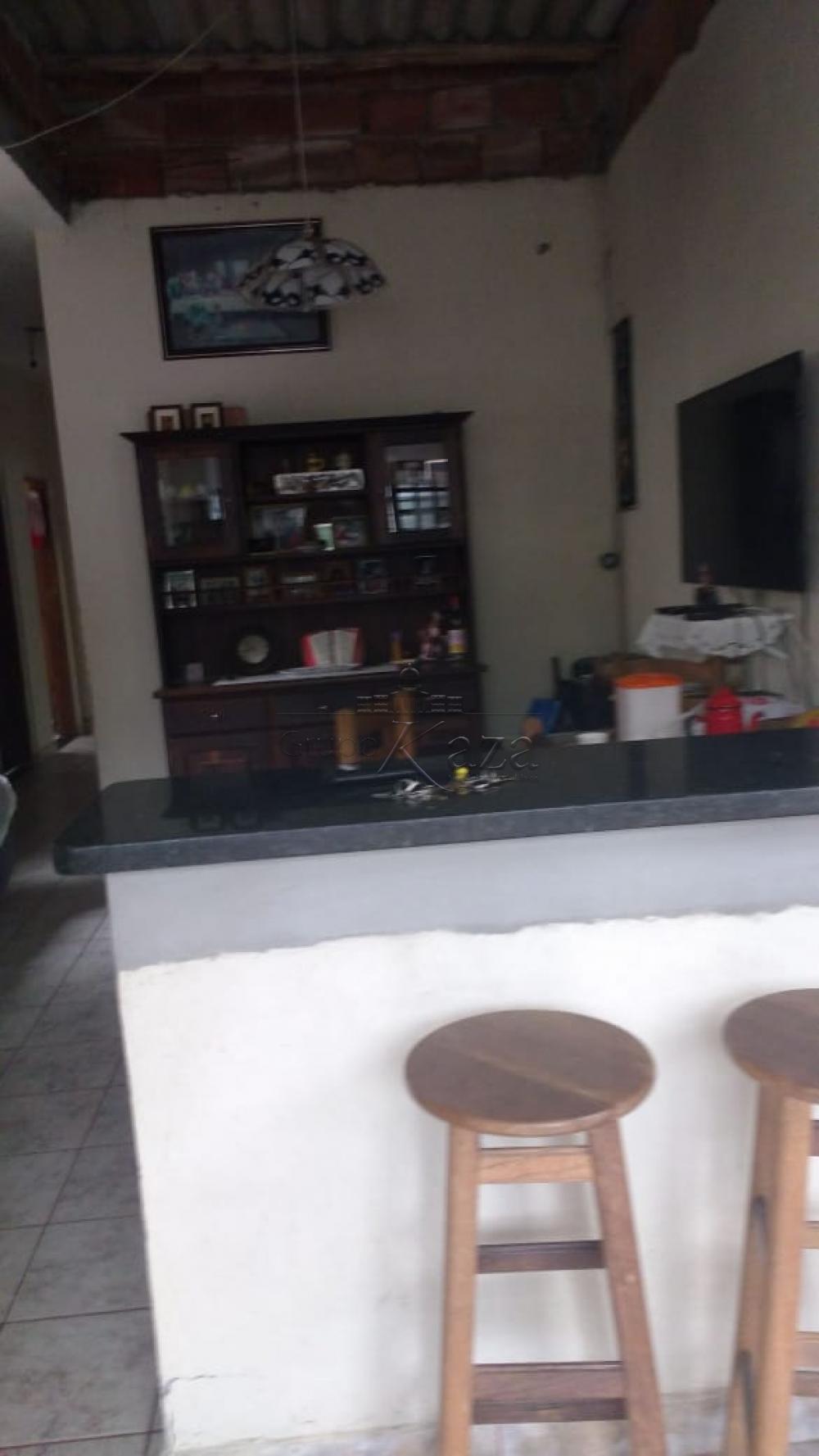 Foto 1 de Casa Padrão em Parque Interlagos, São José dos Campos - imagem 1