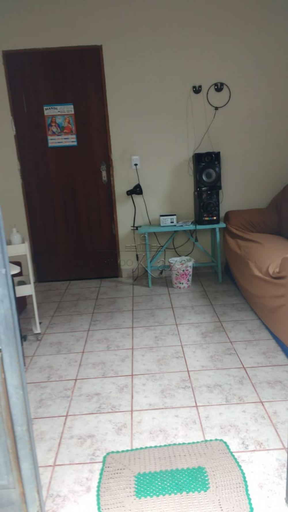 Foto 2 de Casa Padrão em Parque Interlagos, São José dos Campos - imagem 2