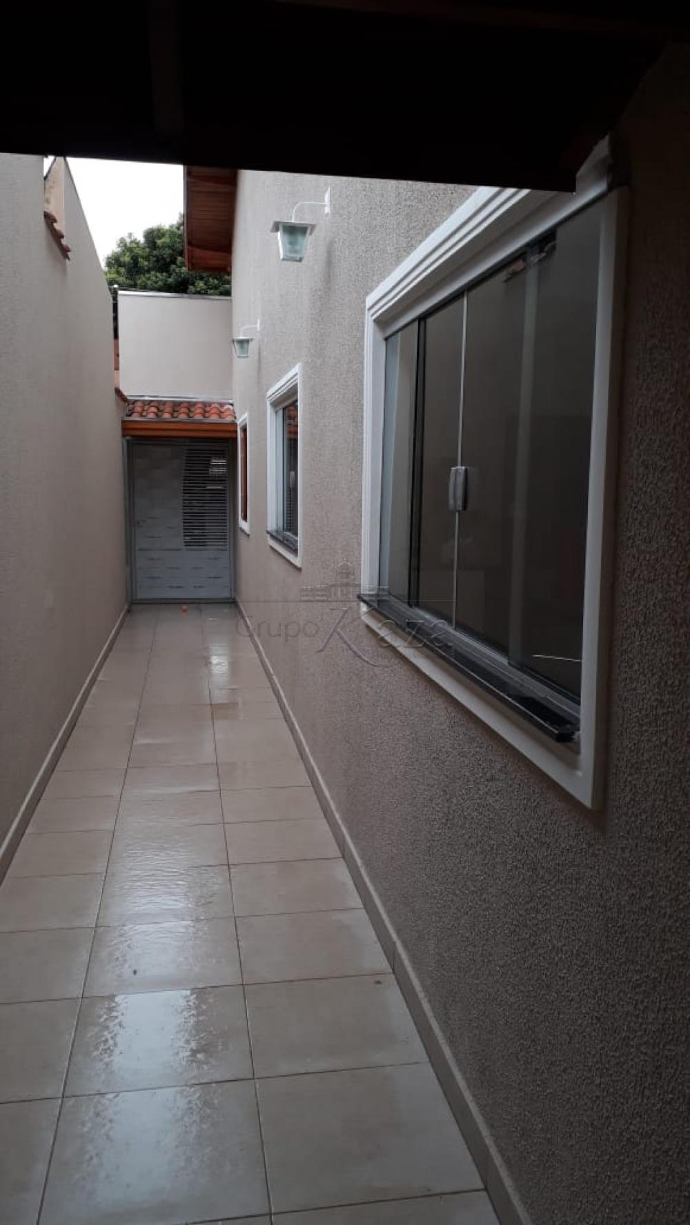 Foto 23 de Casa Padrão em Vila Tesouro, São José dos Campos - imagem 23