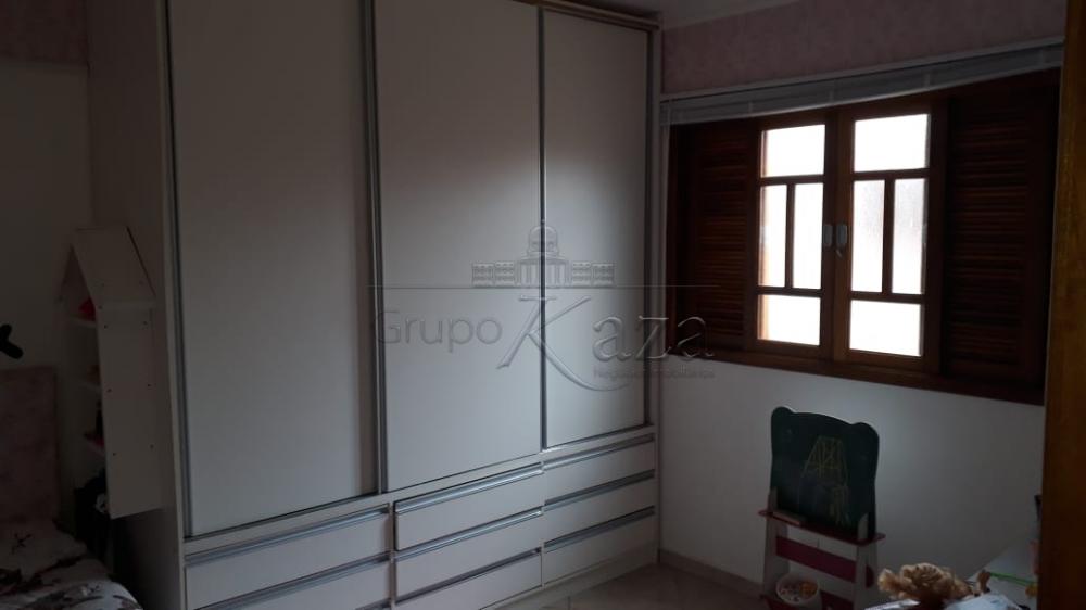 Foto 17 de Casa Padrão em Vila Tesouro, São José dos Campos - imagem 17
