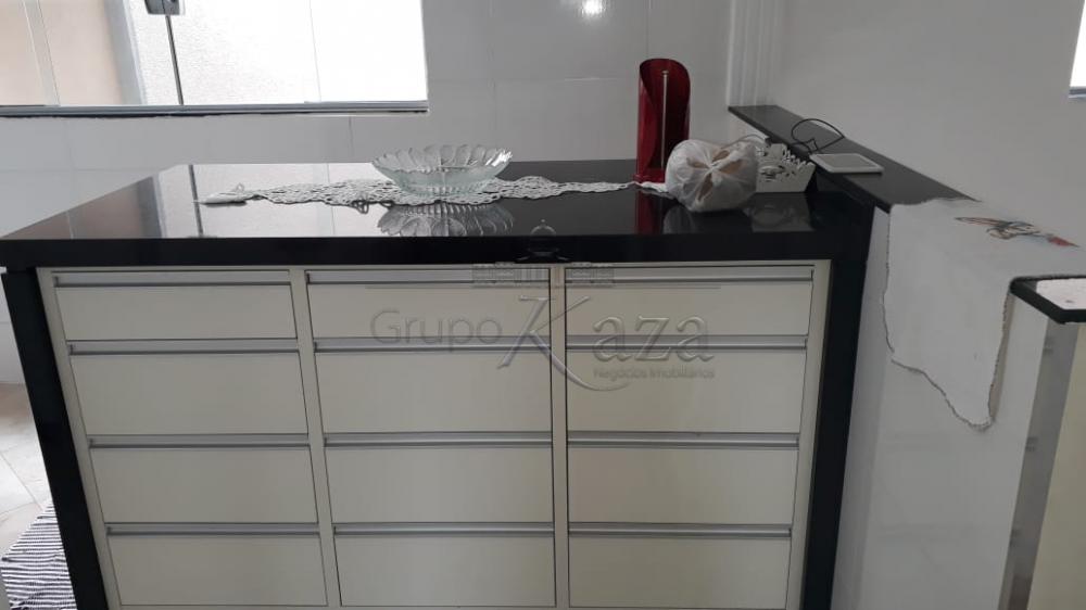 Foto 9 de Casa Padrão em Vila Tesouro, São José dos Campos - imagem 9