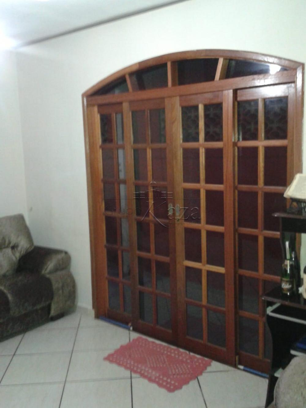 Foto 5 de Casa Padrão em Jardim Motorama, São José dos Campos - imagem 5