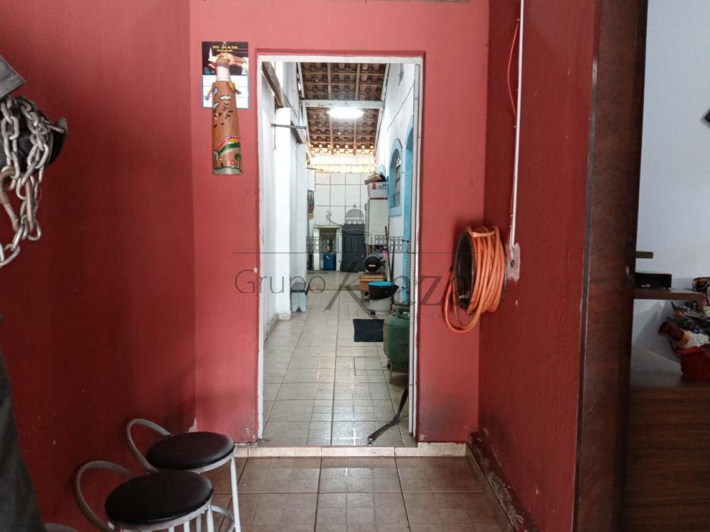 Foto 15 de Casa Padrão em Conjunto Residencial Trinta e Um de Março, São José dos Campos - imagem 15