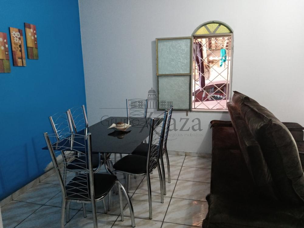 Foto 1 de Casa Padrão em Conjunto Residencial Trinta e Um de Março, São José dos Campos - imagem 1