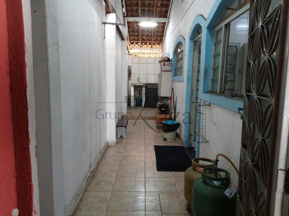 Foto 16 de Casa Padrão em Conjunto Residencial Trinta e Um de Março, São José dos Campos - imagem 16