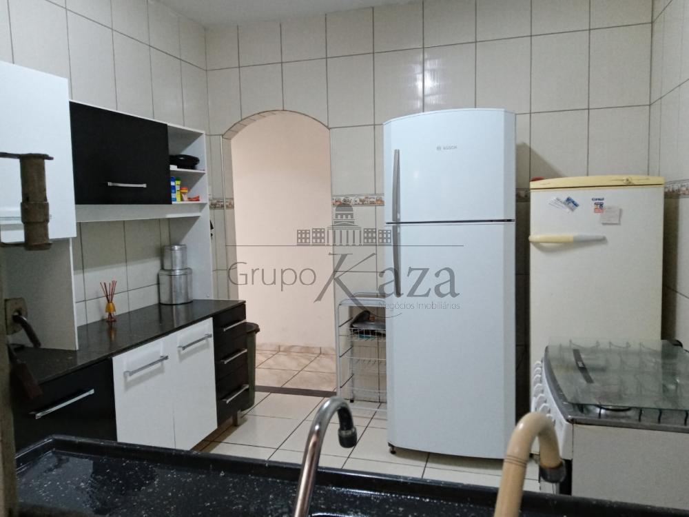 Foto 4 de Casa Padrão em Conjunto Residencial Trinta e Um de Março, São José dos Campos - imagem 4
