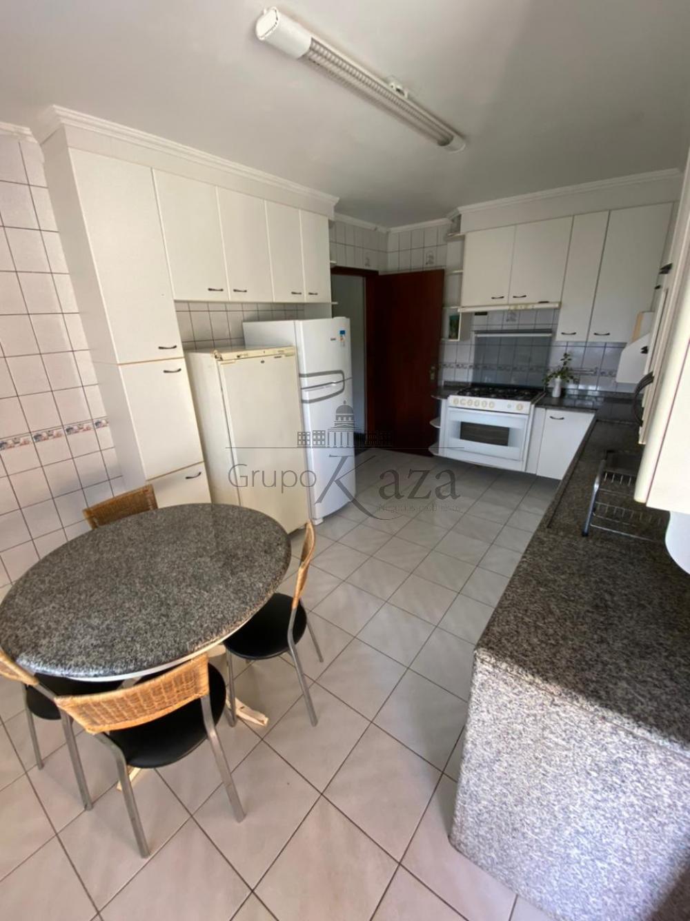 Foto 3 de Casa Condomínio em Chácaras Condomínio Recanto Pássaros II, Jacareí - imagem 3