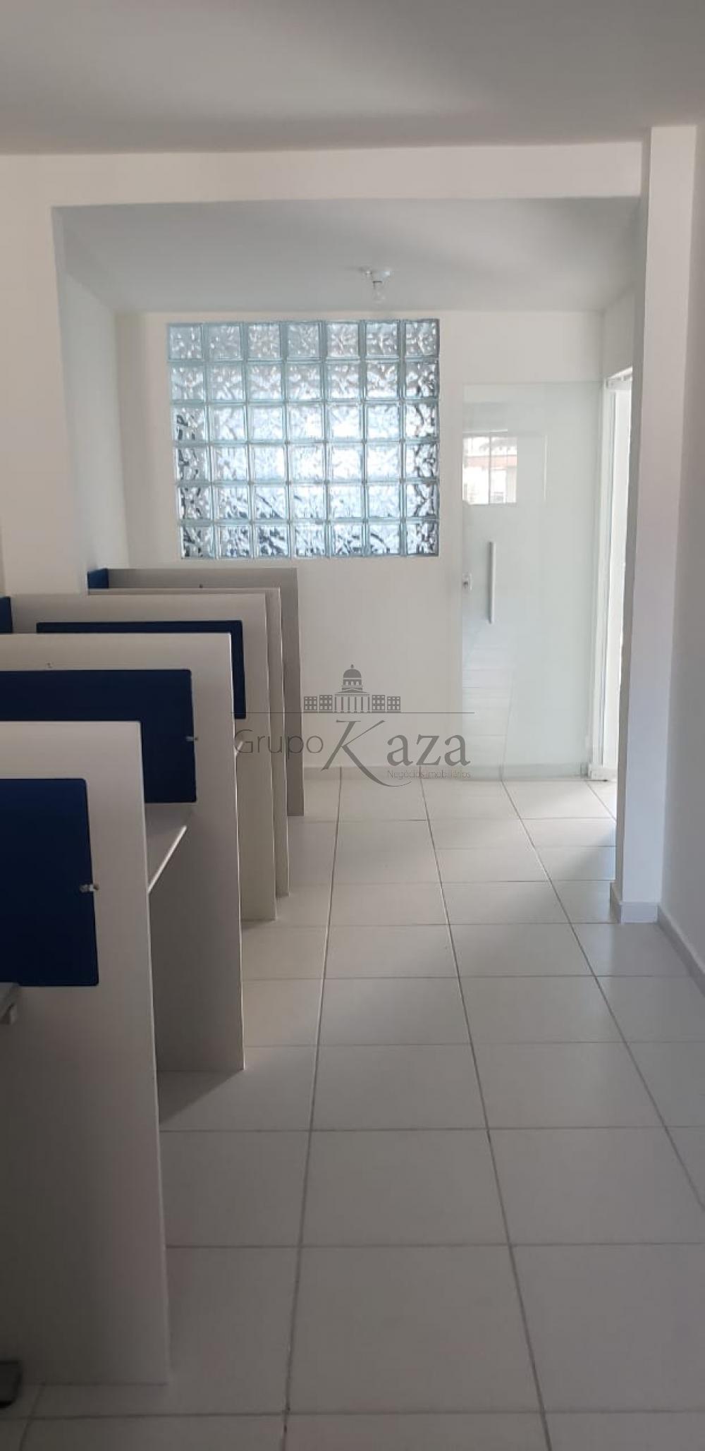 Foto 8 de Casa Padrão em Jardim Alvorada, São José dos Campos - imagem 8