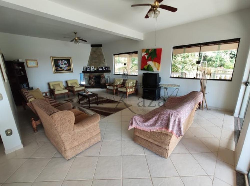 Foto 2 de Casa Condomínio em Chácaras Condomínio Recanto Pássaros II, Jacareí - imagem 2