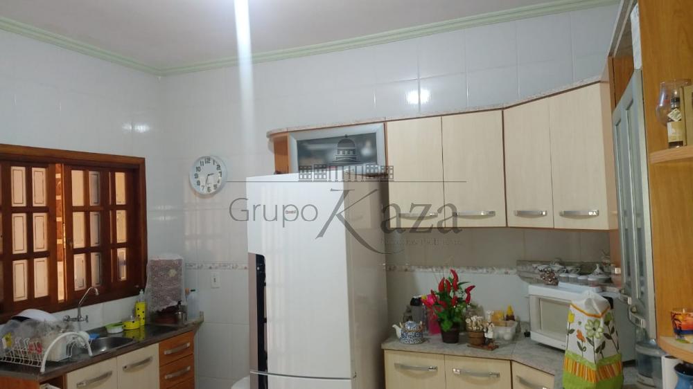 Foto 3 de Casa Padrão em Jardim Ismênia, São José dos Campos - imagem 3