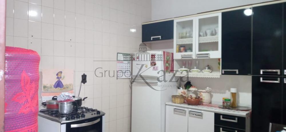 Foto 4 de Casa Padrão em Jardim Altos de Santana, São José dos Campos - imagem 4