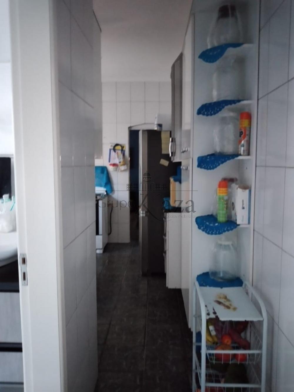 Foto 3 de Casa Geminada em Jardim Pararangaba, São José dos Campos - imagem 3