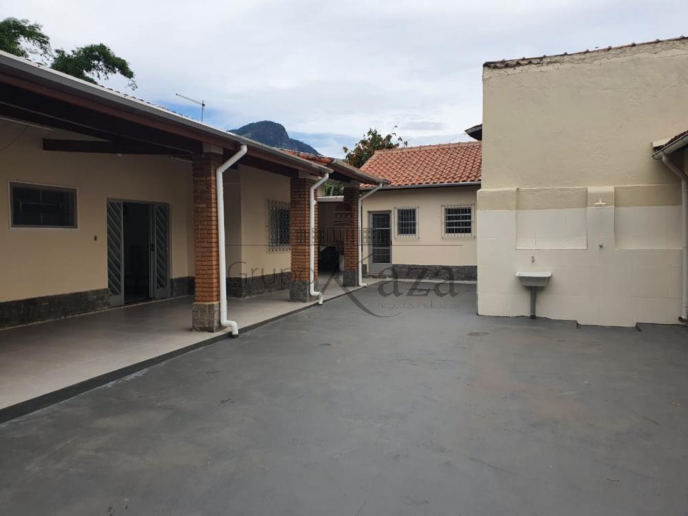 Foto 23 de Casa Padrão em CENTRO, Caraguatatuba - imagem 23