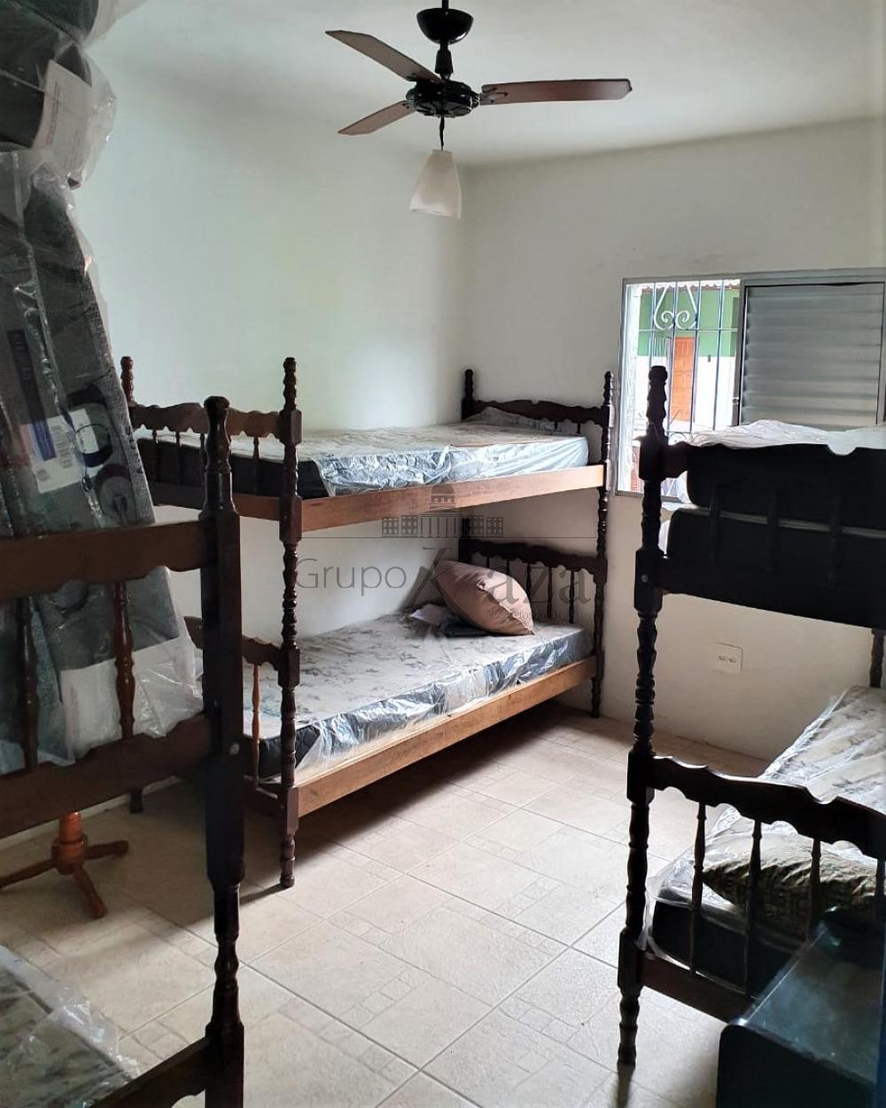 Foto 14 de Casa Padrão em CENTRO, Caraguatatuba - imagem 14