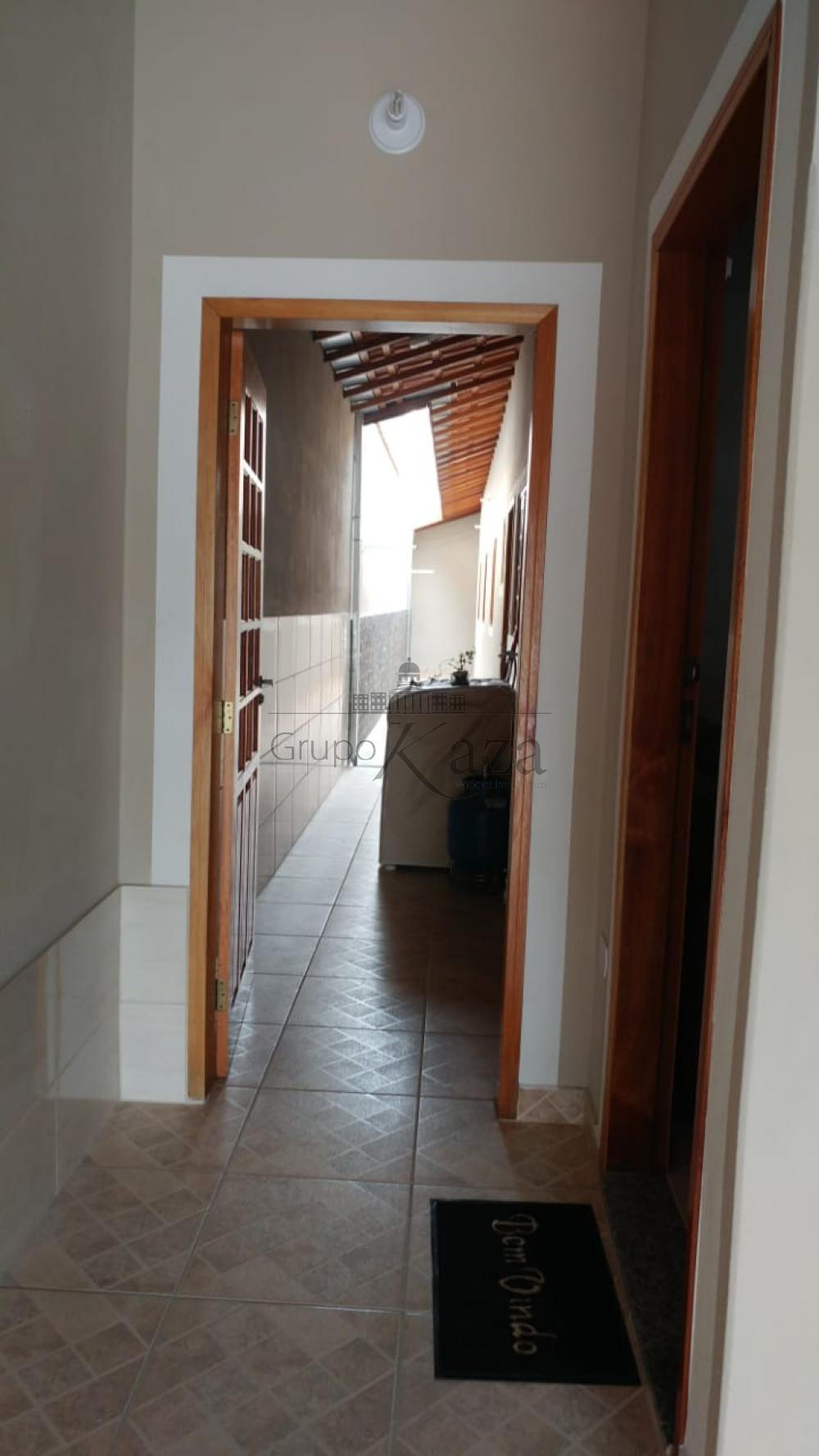 Foto 13 de Casa Padrão em Residencial Altos do Bosque, São José dos Campos - imagem 13