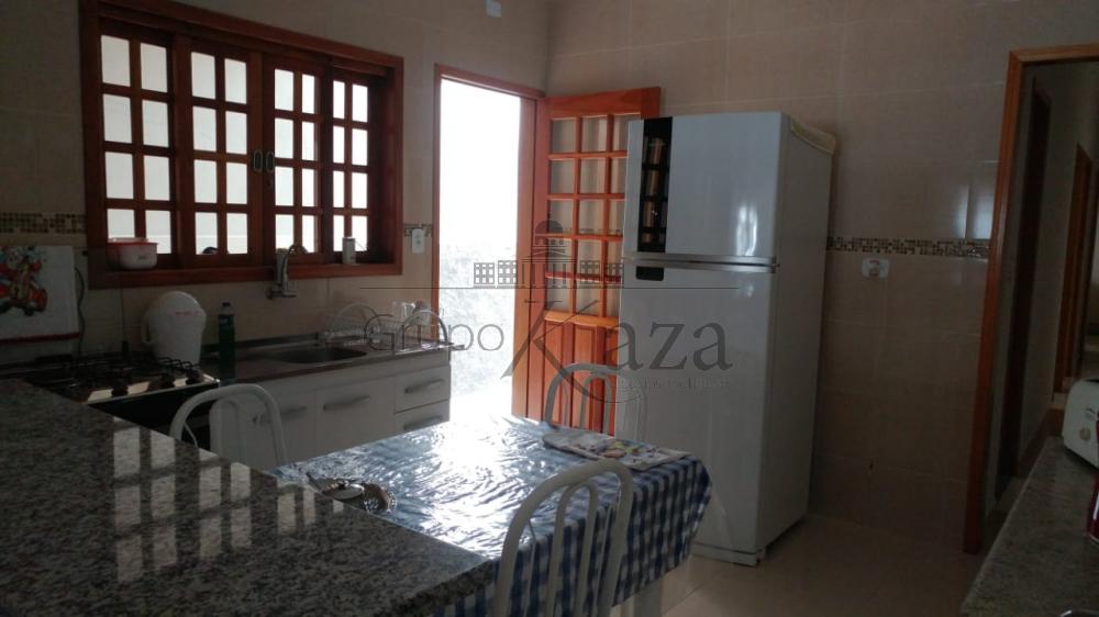 Foto 3 de Casa Padrão em Residencial Altos do Bosque, São José dos Campos - imagem 3