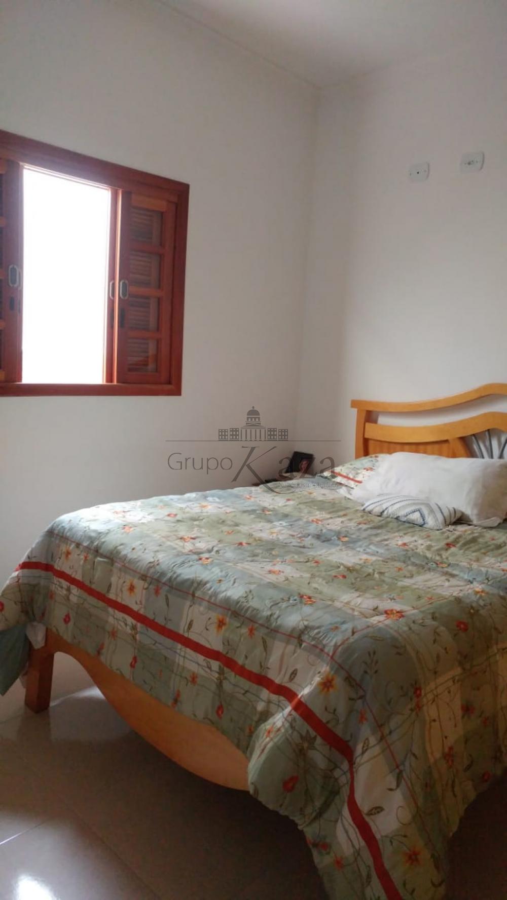 Foto 11 de Casa Padrão em Residencial Altos do Bosque, São José dos Campos - imagem 11