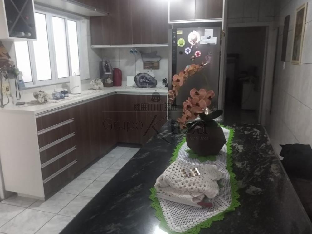 Foto 2 de Casa Padrão em Jardim Portugal, São José dos Campos - imagem 2