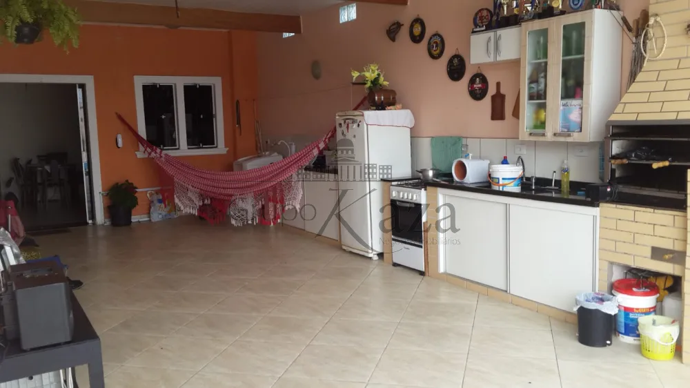 Foto 8 de Casa Padrão em Jardim Primavera, Jacareí - imagem 8