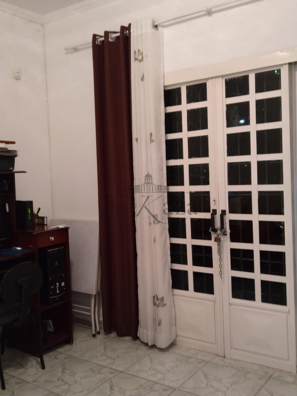 Foto 12 de Casa Padrão em Jardim Colonial, São José dos Campos - imagem 12