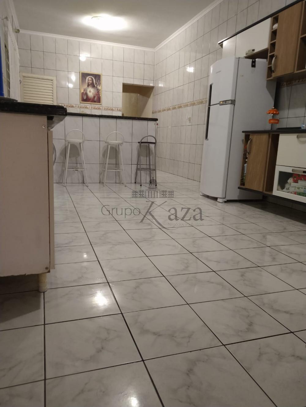 Foto 3 de Casa Padrão em Jardim Colonial, São José dos Campos - imagem 3