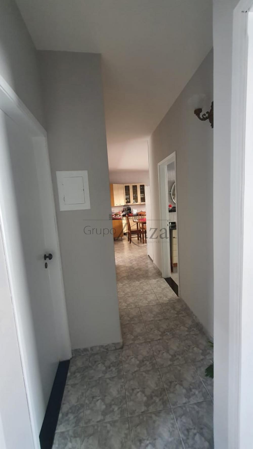 Foto 3 de Casa Térrea em Vila Tesouro, São José dos Campos - imagem 3